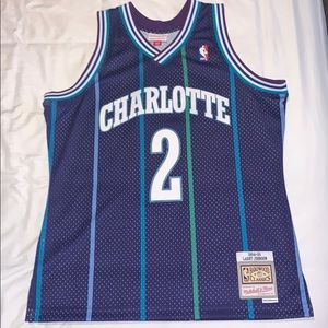 Mitchell & Ness Throwback Jersey